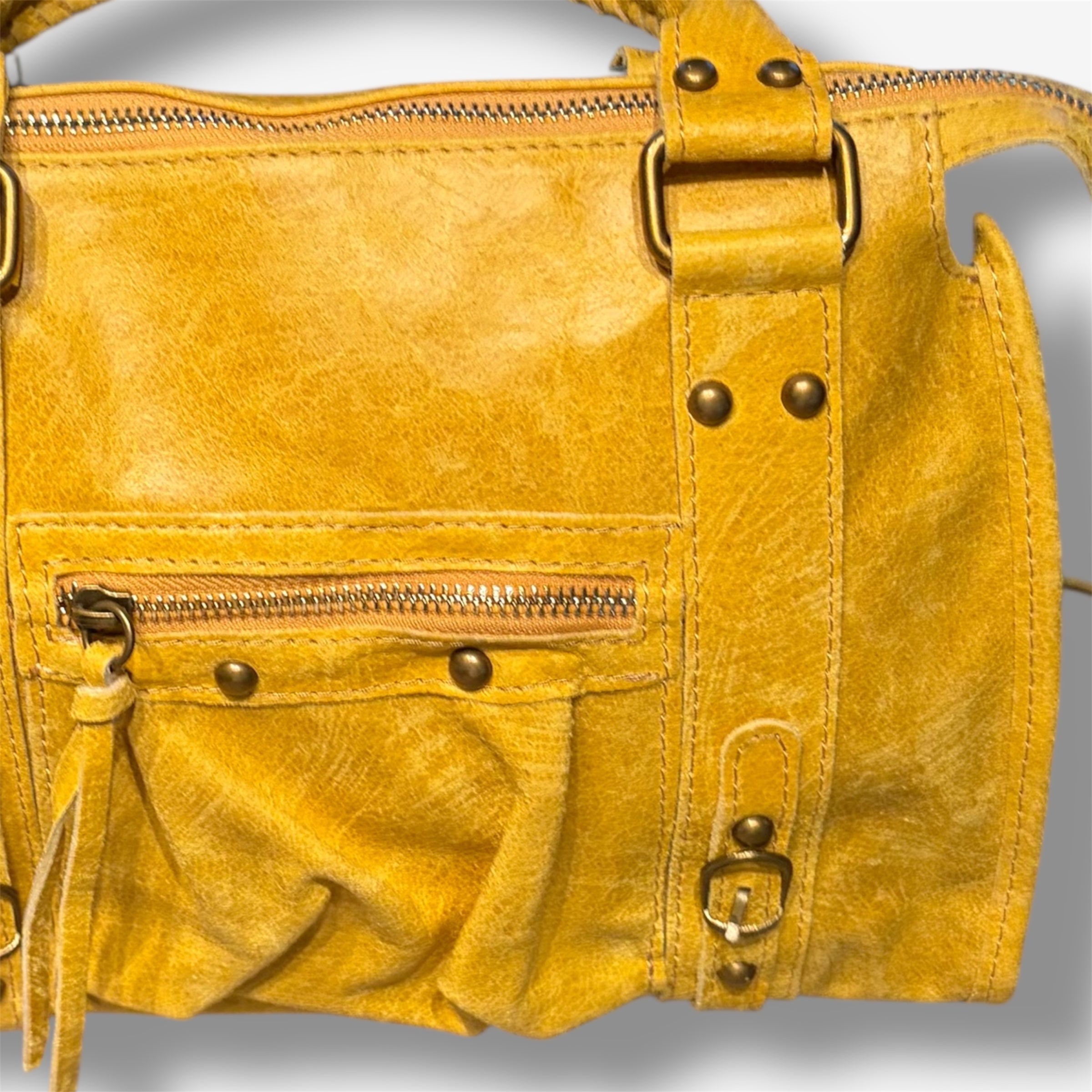Medium bag yellow