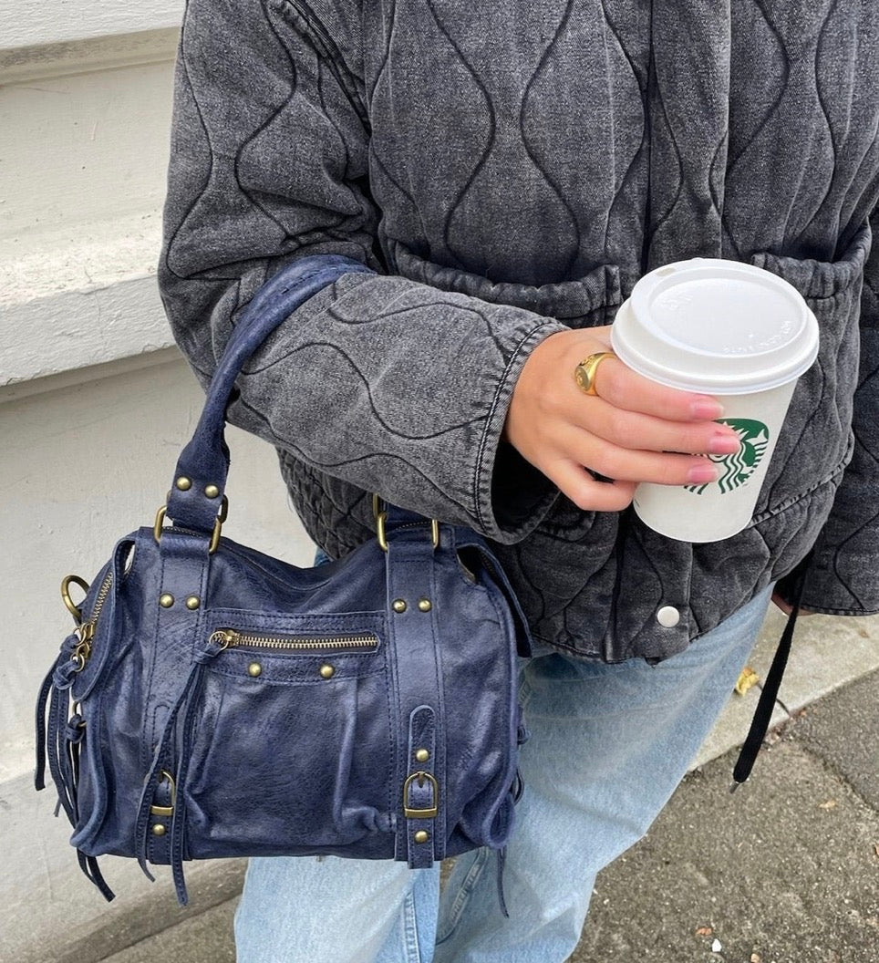 Medium bag dark blue